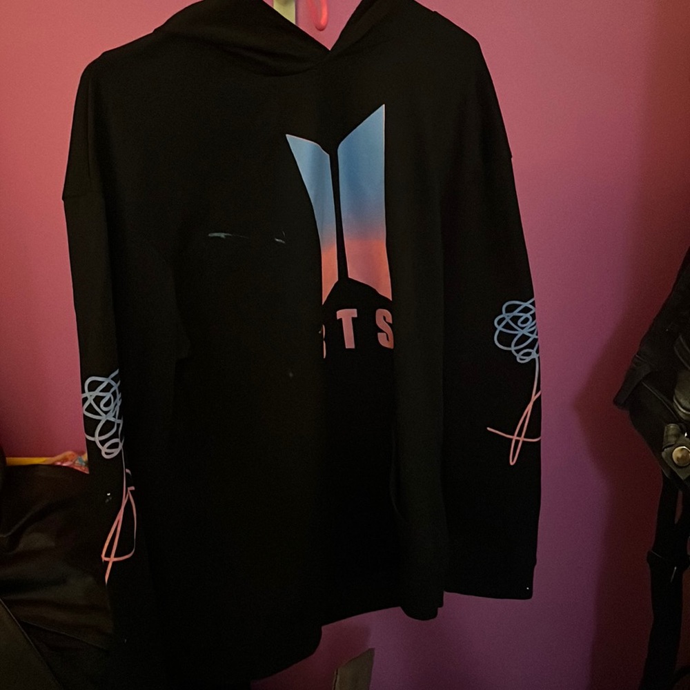 BTS hoodie black 95% polyester 5% spandex